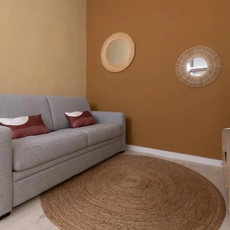 Cosy Studio Chaleureux * Tolone