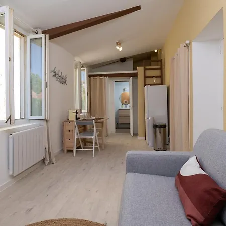 Cosy Studio Chaleureux Appartamento *